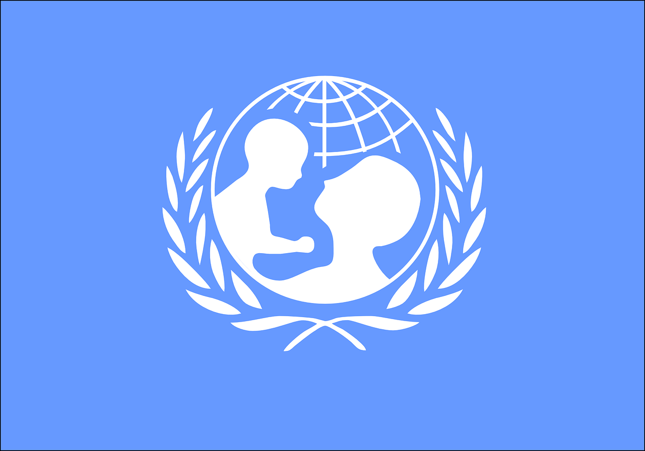Weltweit erster Blockchain Vertrag für UNICEF kommt aus der Schweiz