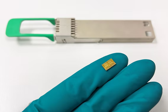 Scintil Photonics LEAF light, Source: Scintil Photonics
